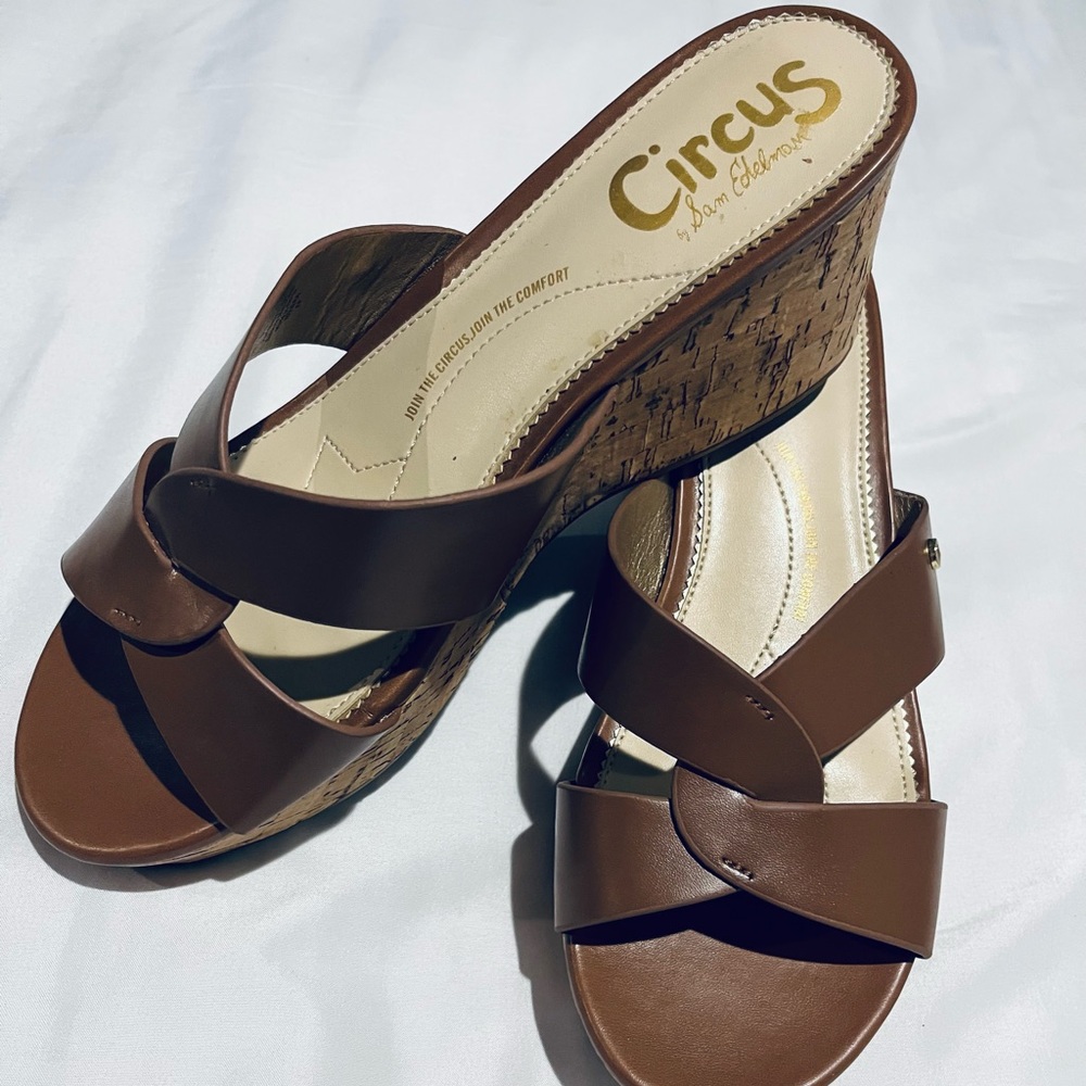 Wedge sandals!!